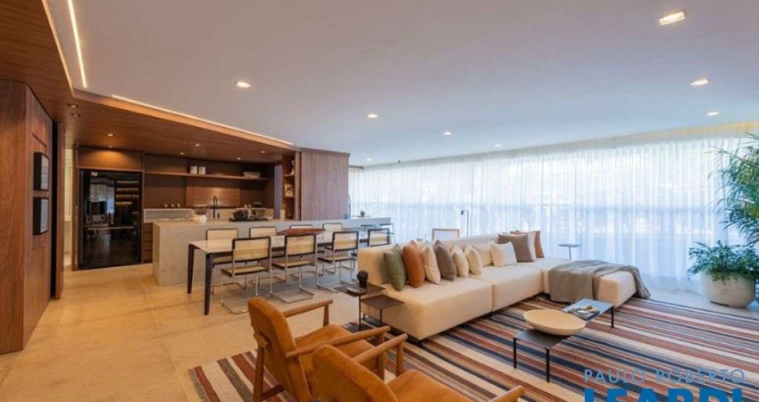 Apartamento com 4 quartos à venda na Chácara Santo Antônio, São Paulo 