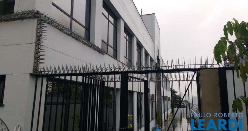 Casa comercial para alugar no Real Parque, São Paulo 