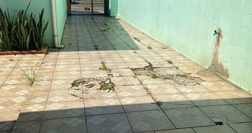 Casa de 60 m², com 02 dormitórios, para venda