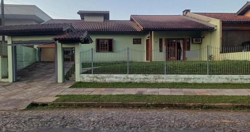Casa de 184 m², com 03 dormitórios, para venda