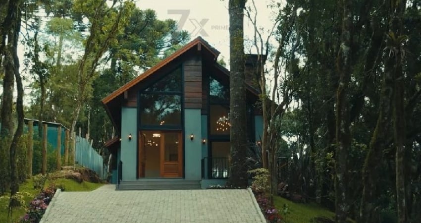 Casa em condomínio fechado, de 298 m² e com 03 dormitórios (sendo todos suítes), para venda