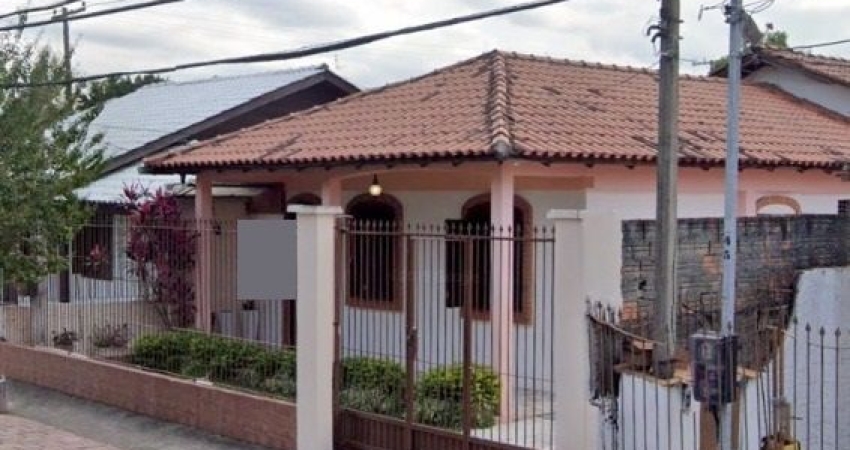 Casa de 170 m², com 02 dormitórios (sendo um deles uma suíte), para venda