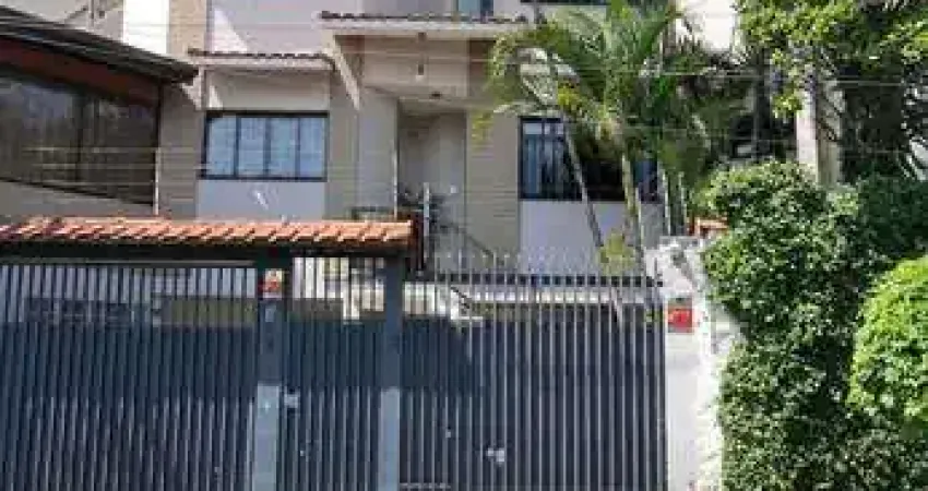 Sobrado impecável na vila zelina com espaço gourmet e alto padrão!