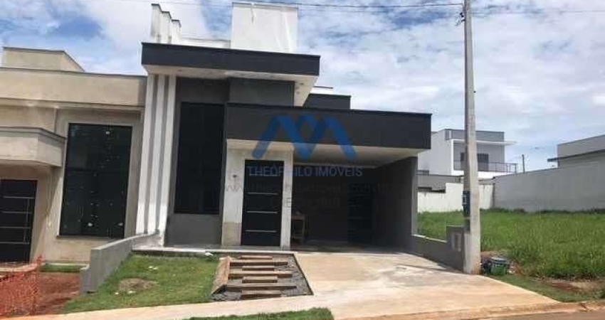 Linda Casa em Condomínio