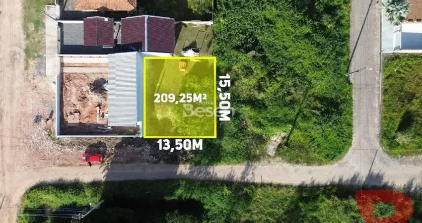 TERRENO LIMPO E NIVEL DA RUA, COM 209,25m2, LOTEAMENTO VOLTA AO MUNDO EM ITAPOÁ/SC, AO LADO LOTEAM. CENTRAL PARK