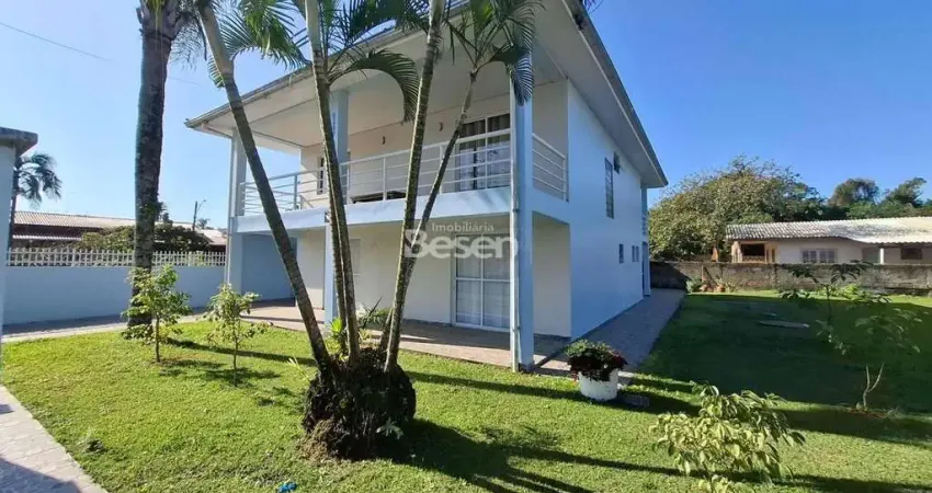 OTIMO SOBRADO NA QUADRA DO MAR-FRENTE PARA AVENIDA PRINICAL- ***MOBILIADO****