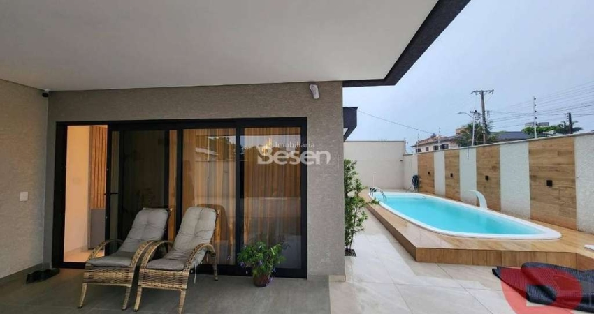 CASA NOVA, COM 03 QUARTOS (01 SUÍTE E 02 DEMI-SUÍTES), PISCINA AQUECIDA, LOCALIZADA EM REGIÃO CENTRAL, RUA 760