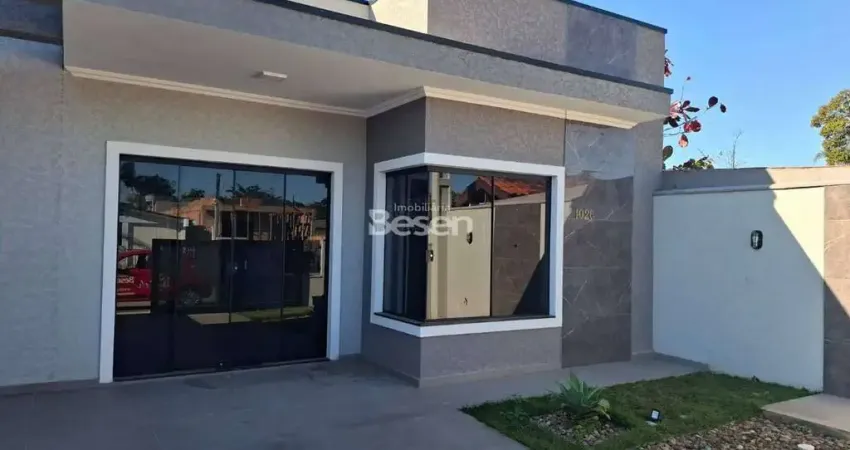 Casa com 2 dormitórios no rainha do mar ( sendo 1 suíte), excelente localização.