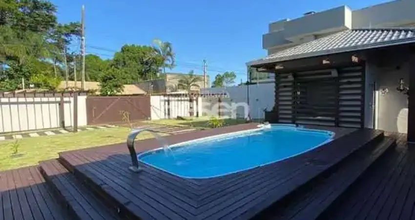 Oportunidade única! sobrado de 350m² no balneário itapoá, a 300m da praia, com 5 quartos (2 suítes), piscina, jacuzzi aquecida, sauna, espaço gourmet completo