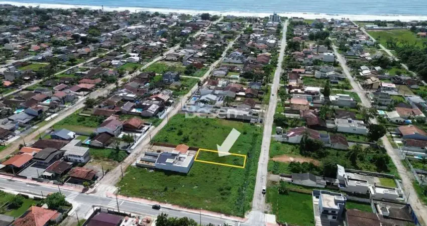 Terreno à venda na Rua 300 Santa Catarina, 618, Barra do Sai, Itapoá