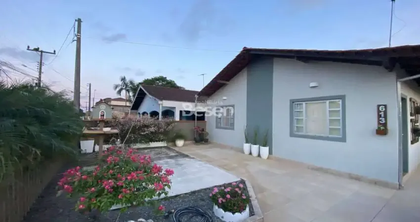 Casa com 3 quartos à venda na Rua 640 Emílio Cornelsen, 613, Itapema do Norte, Itapoá