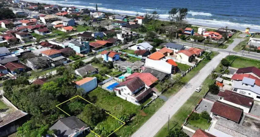 Terreno à venda na Rua 160 Pedro Alvares Cabral, 210, Barra do Sai, Itapoá