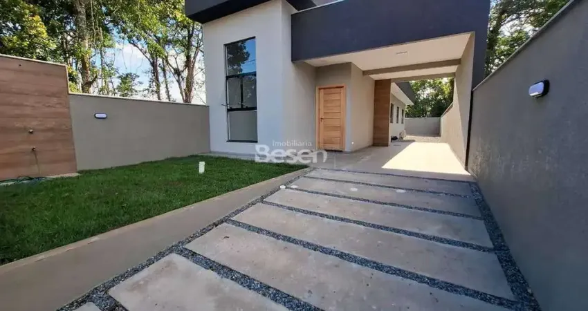 Casa nova, com excelente padrão de acabamento, bem localizada.