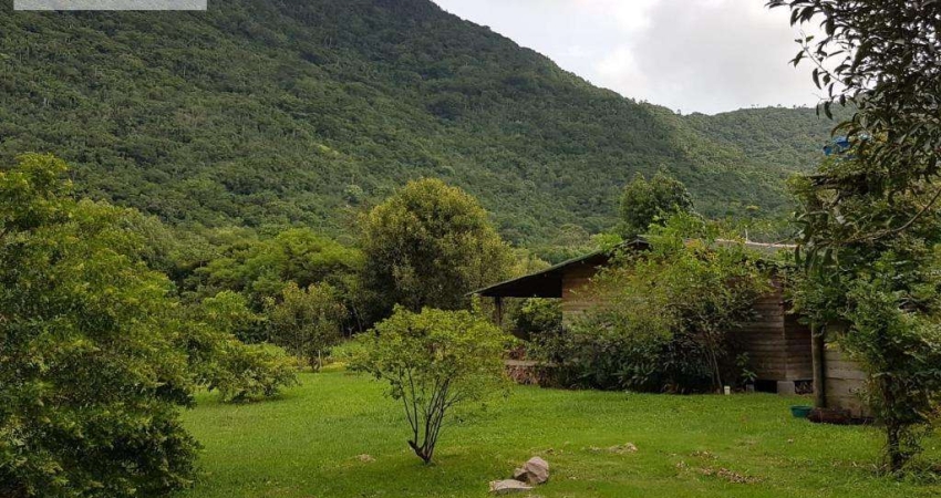 Terreno à venda em Florianópolis, São João do Rio Vermelho, com 76230 m²