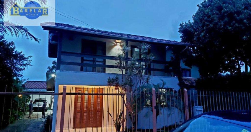 Casa à venda em Florianópolis, São João do Rio Vermelho, com 3 quartos, com 215 m²