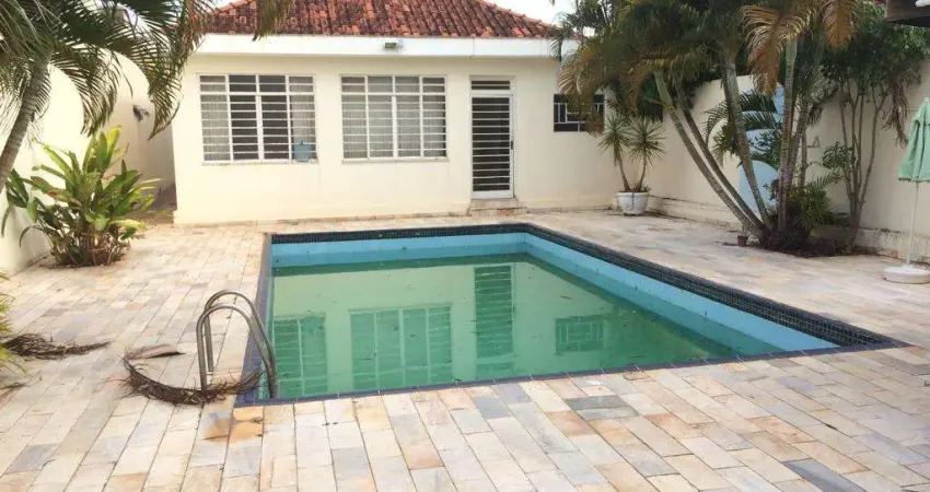 Casa comercial para alugar na Vila Santa Izabel, Bauru