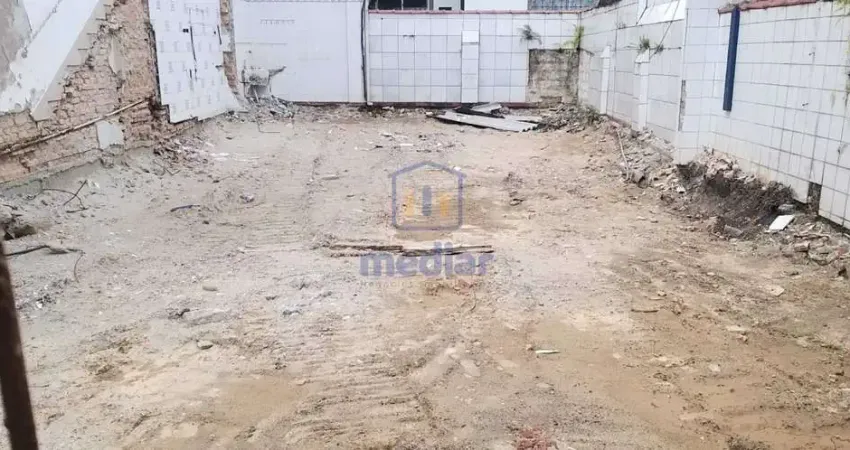 Terreno à venda na Rua Vergueiro Steidel, Embaré, Santos