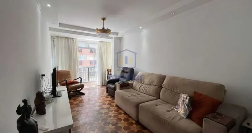 Apartamento 115 m², 3 dormitórios com 1 suíte, a poucos metros da Praia de Aparecida.