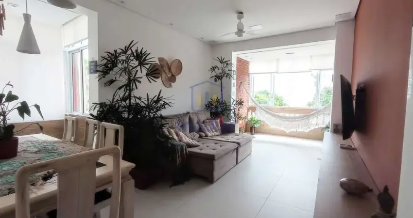 Apartamento de 3 dormitórios com vista mar à venda em Santos no bairro Aparecida. !