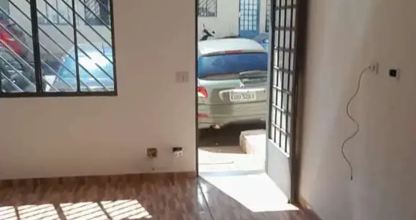 Casa com 2 quartos à venda na Rua Amador Lourenço, Vila Constança, São Paulo