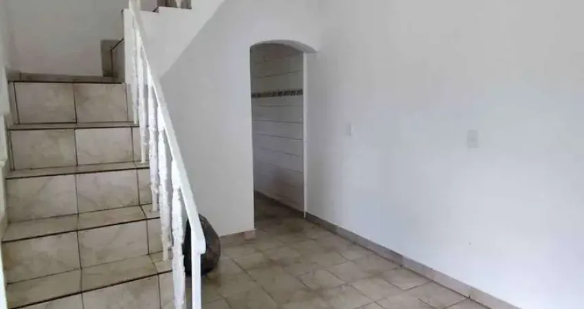 Casa com 2 quartos à venda na Rua Pequim, Centro, Diadema