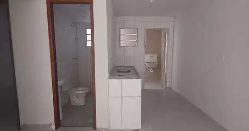 Casa em condomínio fechado com 2 quartos para alugar na Rua Giuseppe Anselmi, Americanópolis, São Paulo