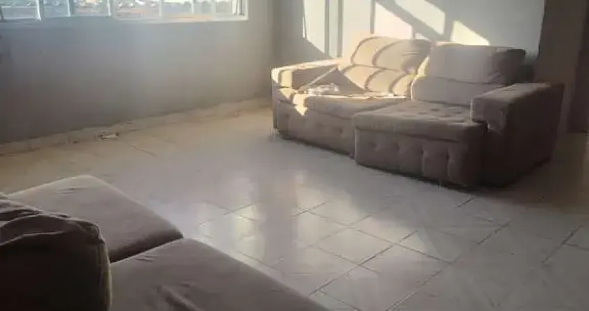 Casa com 3 quartos para alugar na Avenida Benigno Carrera, Vila Campestre, São Paulo