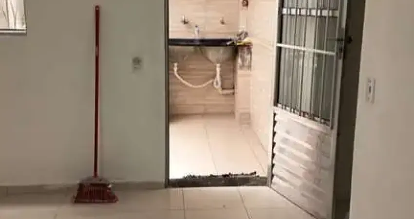 Casa com 1 quarto para alugar na Rua Melquíades, Vila Marari, São Paulo