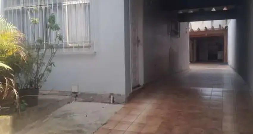 Casa comercial para alugar na Rua Monsenhor Maggi, Jardim São Jorge, São Paulo