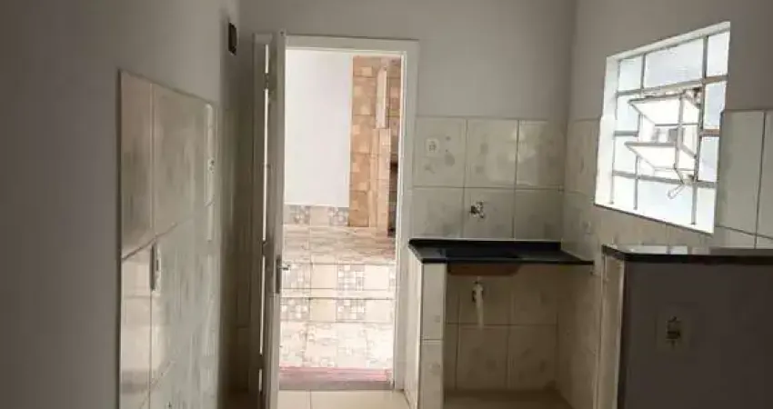 Casa com 1 quarto para alugar na Rua Miguel de Farias, Jardim Zaira, São Paulo