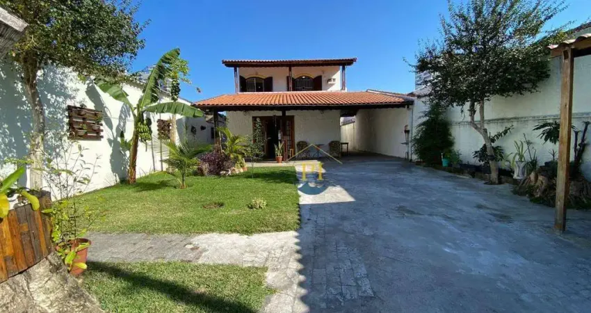 Casa à venda, 200 m² por R$ 1.385.000,00 - Canto do Forte - Praia Grande/SP