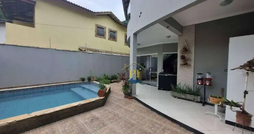 Casa com 3 dormitórios à venda, 200 m² por R$ 2.200.000 - Canto do Forte - Praia Grande/SP