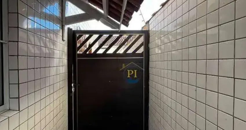 Sobrado com 2 dormitórios à venda, 75 m² por R$ 330.000,00 - Aviação - Praia Grande/SP