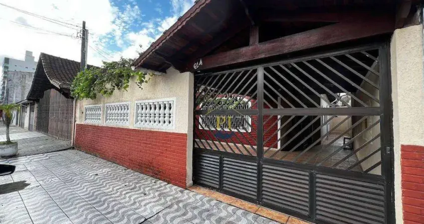 Casa com 3 dormitórios à venda, 185 m² por R$ 739.000 - Ocian - Praia Grande/SP