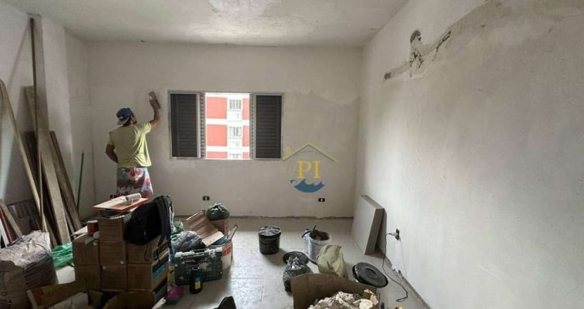 Kitnet com 1 dormitório à venda, 29 m² por R$ 220.000 - Canto do Forte - Praia Grande/SP