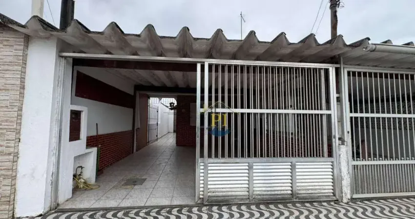 Casa com 2 dormitórios à venda, 70 m² por R$ 395.000 - Maracanã - Praia Grande/SP
