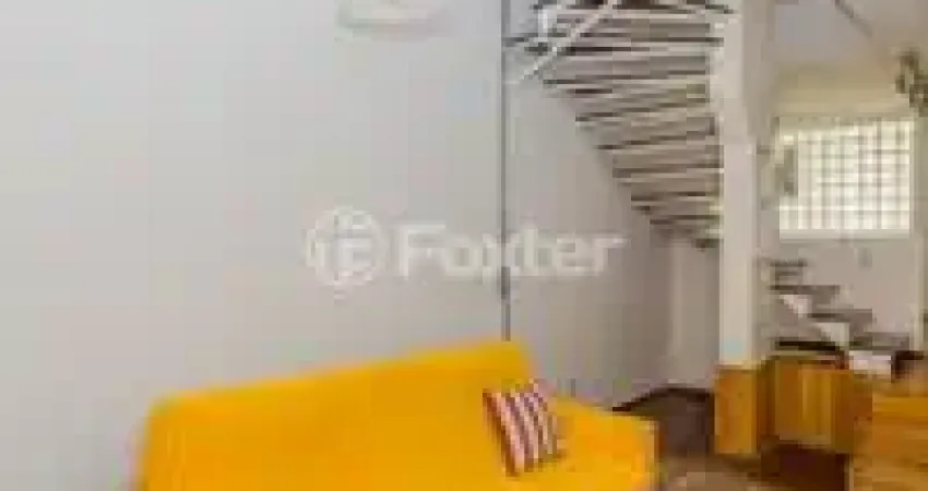 Lindo duplex reformado, 1d com vaga coberta, sol da manhã, bairro santa cecília