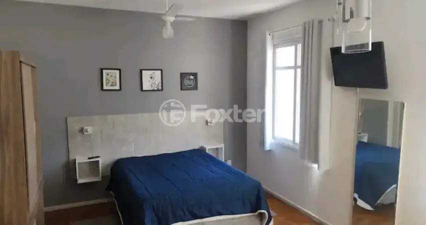 Apartamento estilo JK no Centro Histórico, em bom estado interno