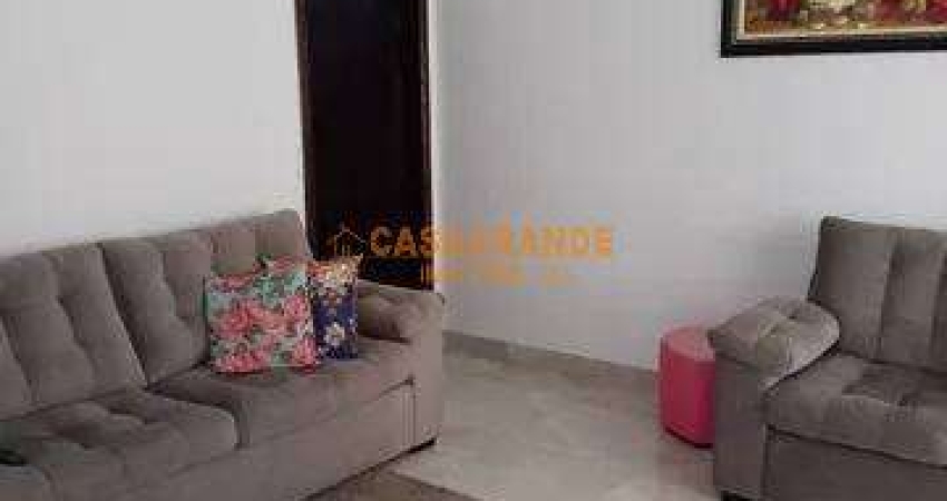 Casa com 03 quartos, 177mts no Monte Castelo SJC