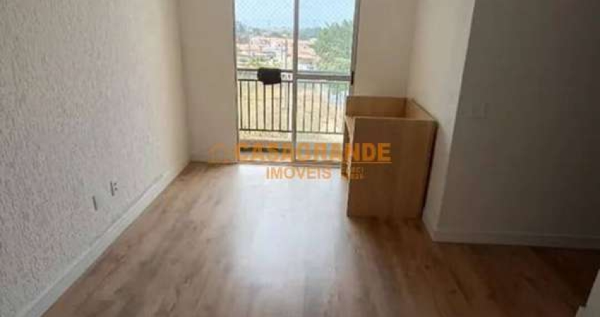 Apartamento com 2 quartos - Condomínio Eviva