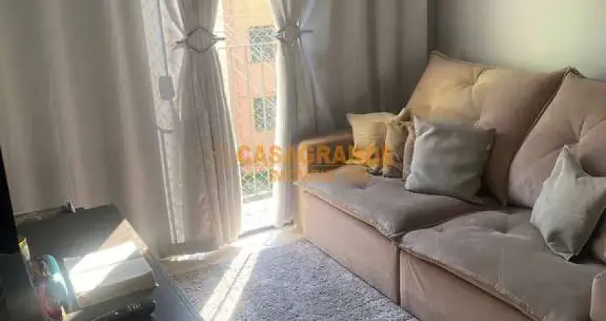 Apartamento com 2 quartos Residencial Primavera, Bosque dos Eucaliptos