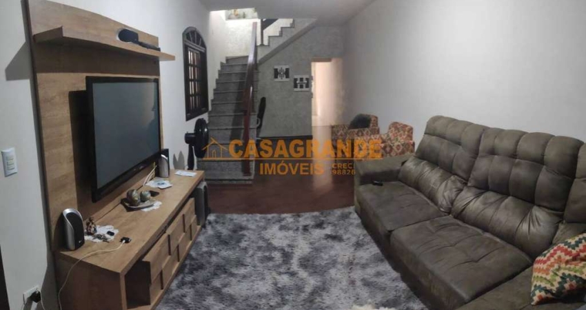 Casa/Sobrado com 03 quartos, 242m² no Residencial União, SJC