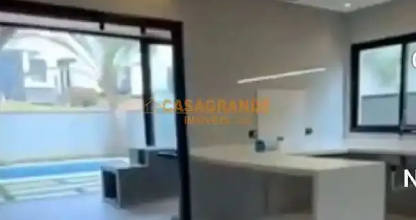 Casa a venda com 290ms², 3 Quartos, no Condomínio Alphaville ll- Urbanova