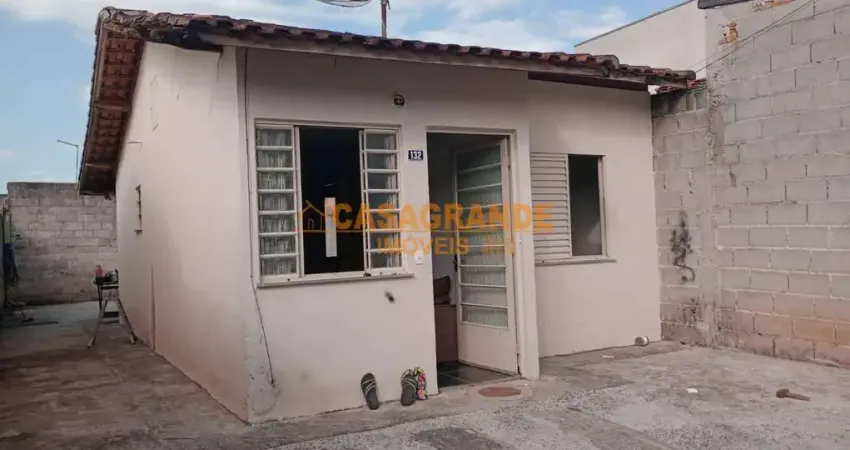 Casa com 2 quartos com 42 metros quadrados no Jardim Monterrey, SJCampos
