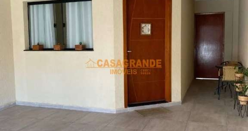 Casa com 03 quartos, 165m² no Jardim das Indústrias  SJC