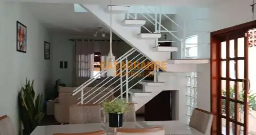 Casa com 3 quartos à venda no Jardim Itapoã, São José dos Campos 