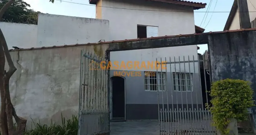 Casa com ponto comercial com 3 quartos com 220m² no Parque Interlagos, SJC,