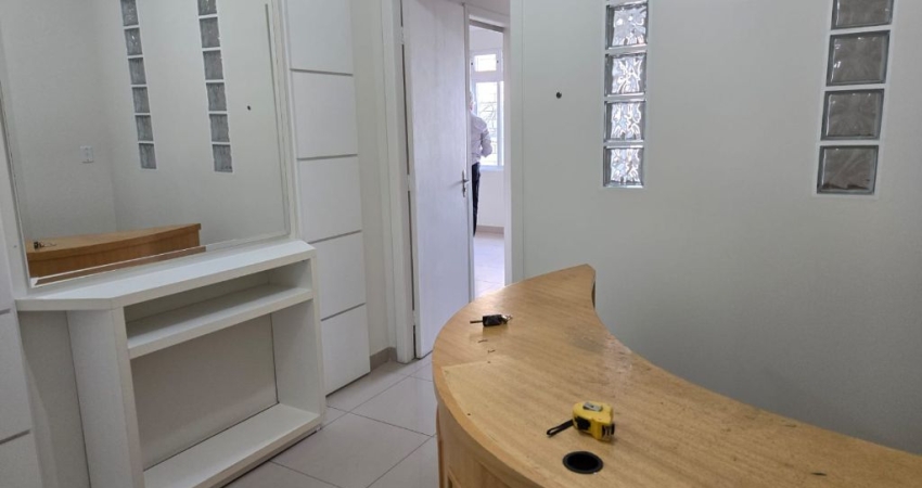 Sala comercial com 4 salas à venda na Avenida Brasília, 6476, Novo Mundo, Curitiba