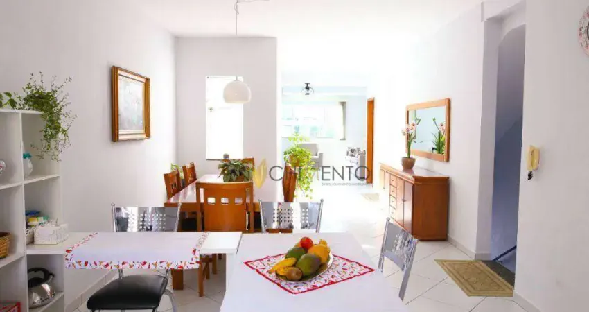 Casa com 3 dormitórios à venda, 196 m² por R$ 989.000,00 - Jardim - Santo André/SP