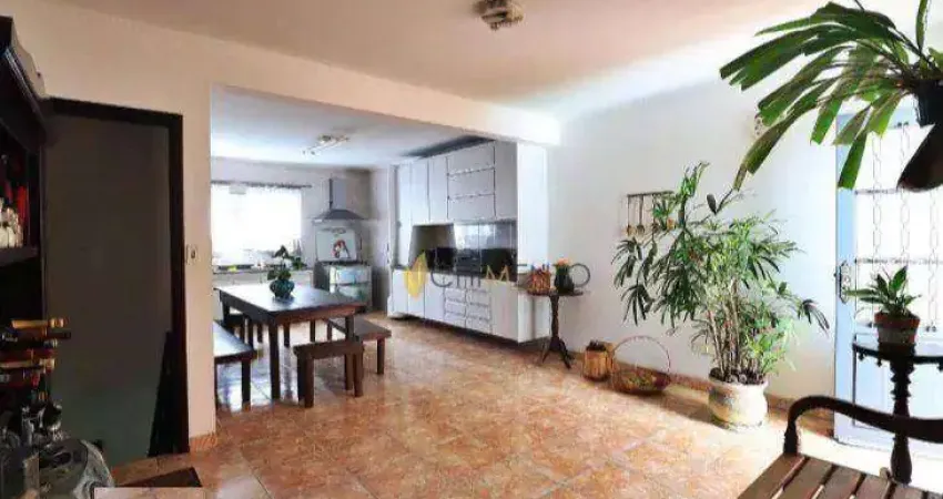 Casa com 4 dormitórios à venda, 300 m² por R$ 900.000,00 - Campestre - Santo André/SP